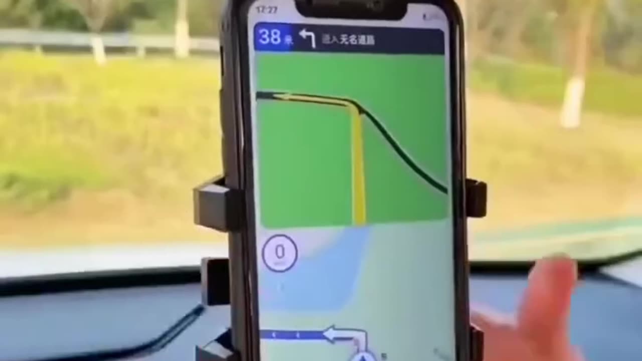 Meet your new car essential – the 360° Rotatable Rearview Mirror Phone Holder