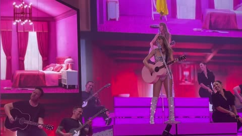 Taylor swift - lover ( the eras tour London night 4)