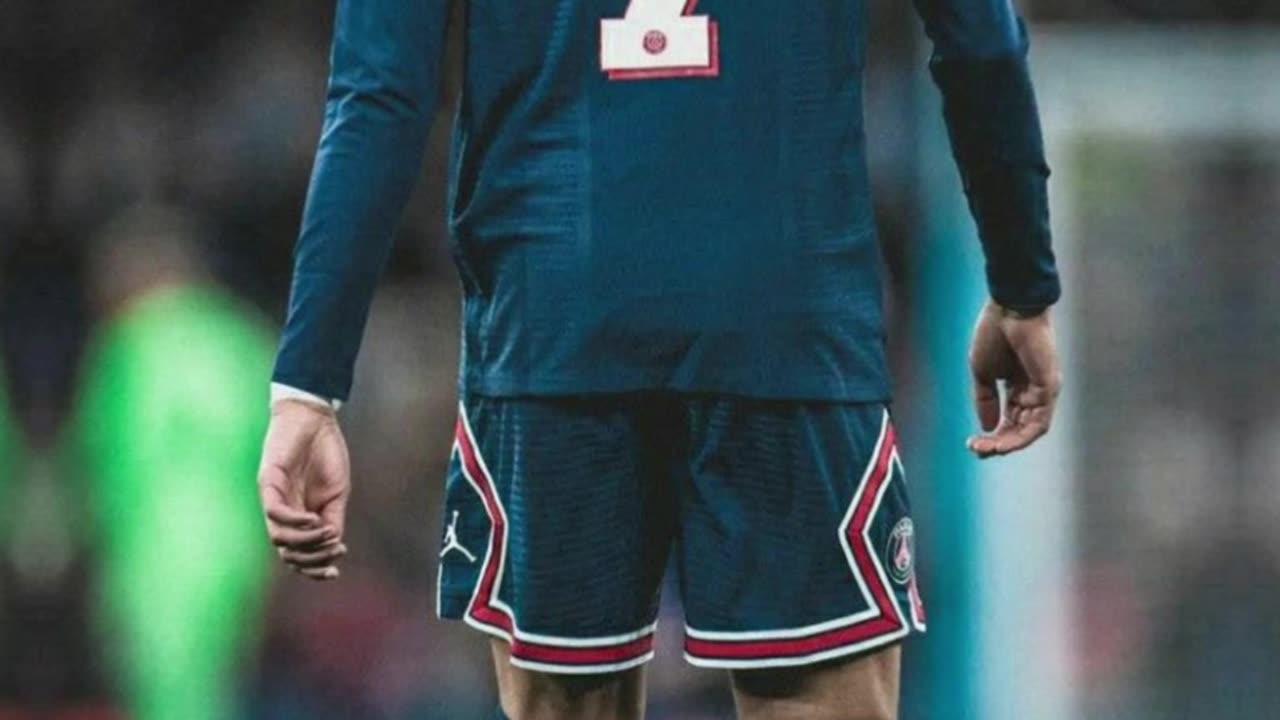 Five Footballers Who Chose to Represent a Different Country