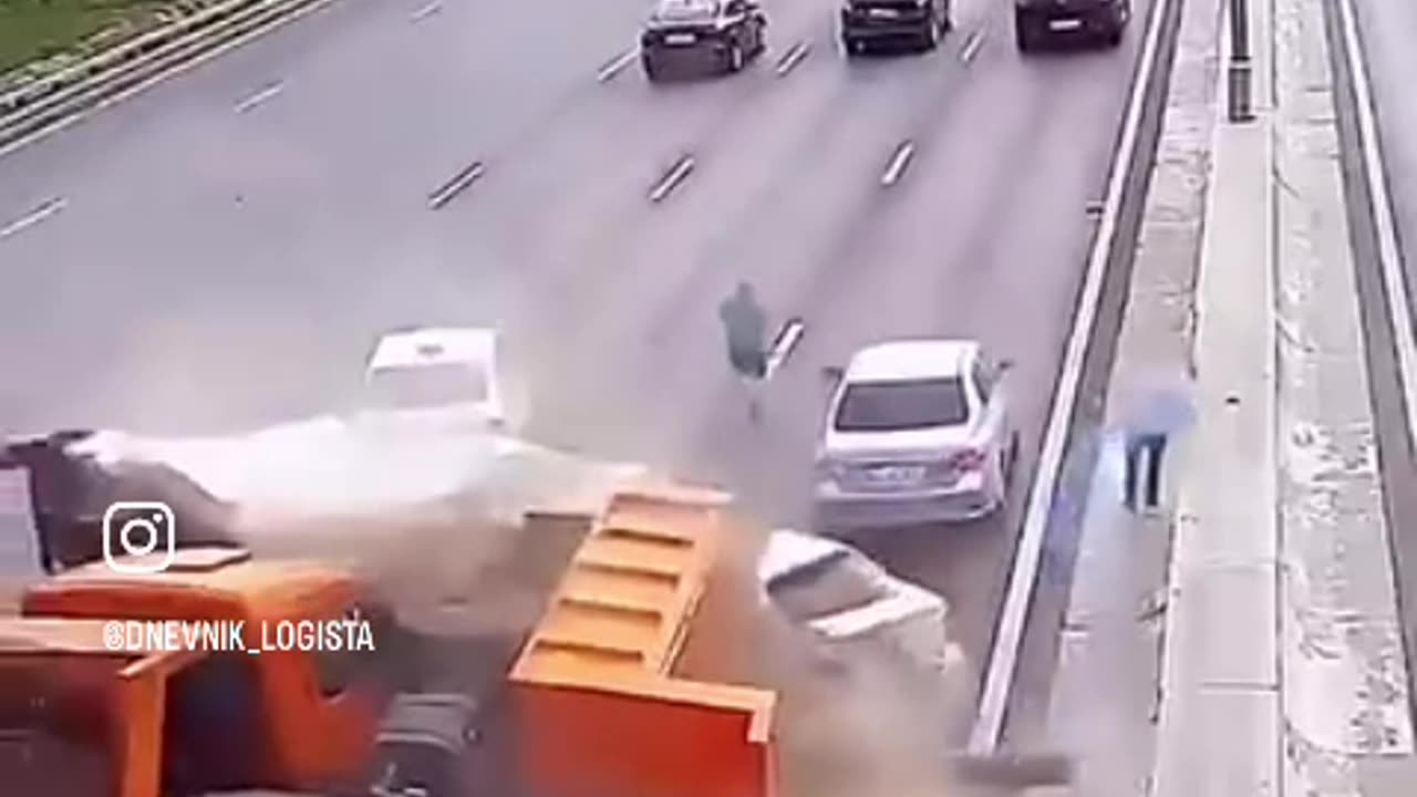 Stalled car causes multiple vehicle accident