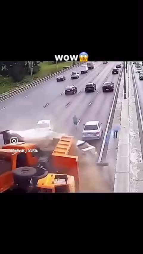 Stalled car causes multiple vehicle accident