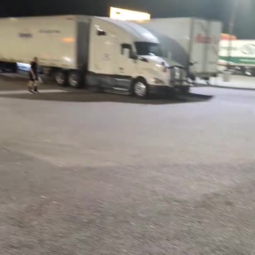 Love's screws up again and turkey update #reallifetruckers #truckinlifestyle #trucker #truckstops