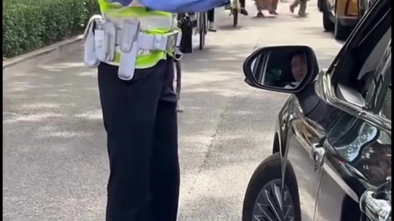 🚨 Duty with Dignity 👮♀️✨