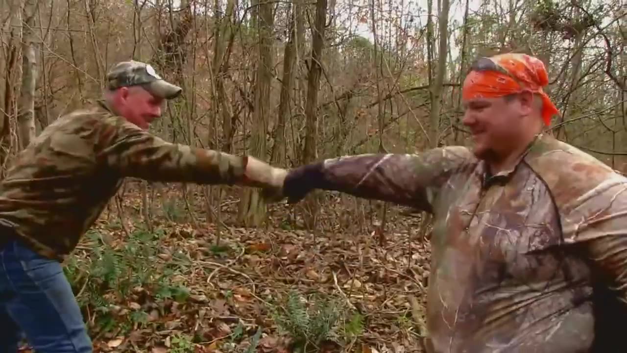 MOUNTAIN MONSTERS - THE GAY TEAM