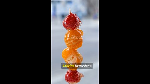 Delicious Tanghulu Recipe: Sweet and Crunchy Fruit Candy #cookingshorts #food