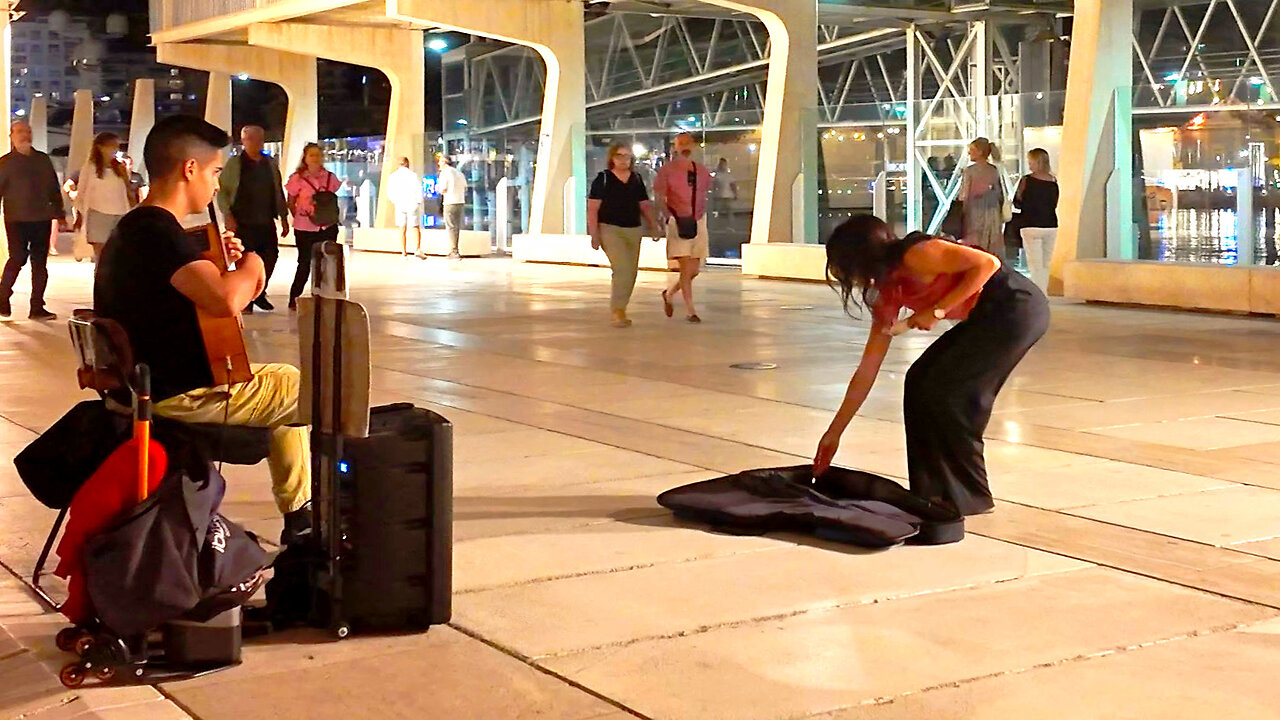 Talented Street Musician & Port Vibes 🎶