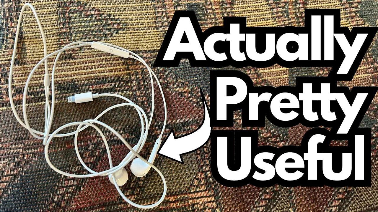 Solid Apple Headphones (Thunderbolt) That Came With the iPhone 14 (I think)