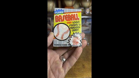 1989 #Fleer #mlb #baseballcards #packopening #thehobby #junkwax #fleerbaseball