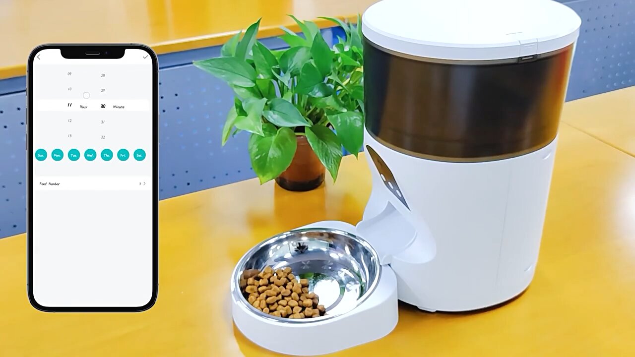 Cat Feeder, Programmable Feeding Schedule, Dual Power Supply, Large Capacity 3.5L Food Tank
