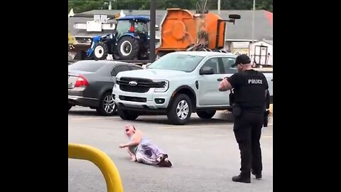 Liberal refuses to comply, Karen get tasered twice. Instant Karma, No One Is Above The Law