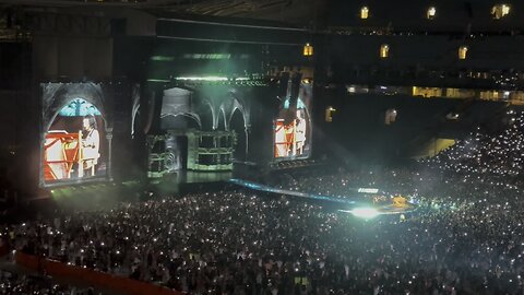 Lady gaga hold my hand