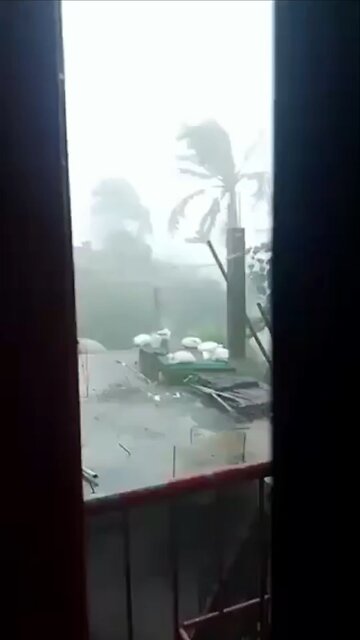 🇵🇭One hundred thousand people have been evacuated in the