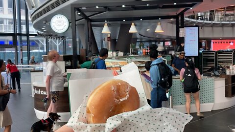National Donut Day (Krispy Kreme, Manhattan)