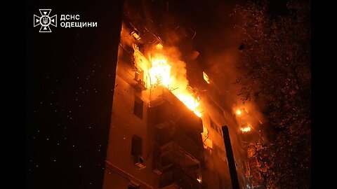 🙏 In Odesa, during a night attack, Russians killed one person, a fire broke out f