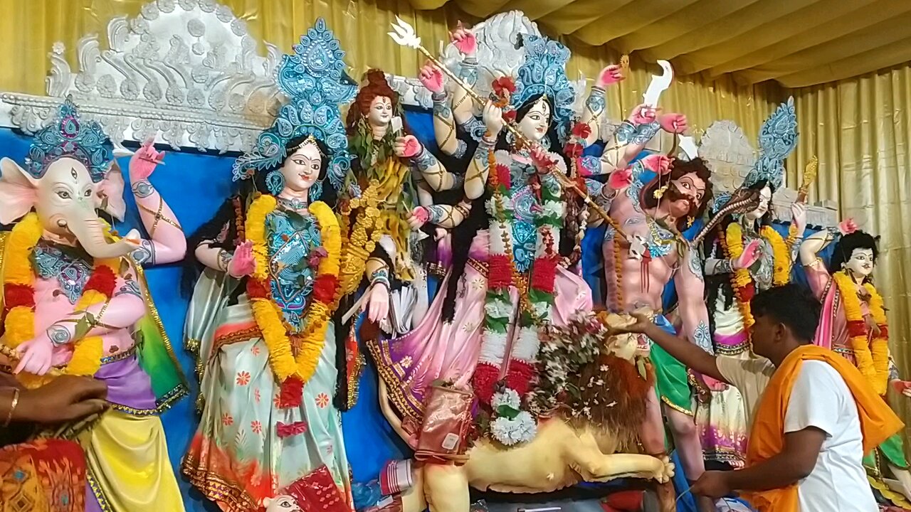 Durga pujar anjali