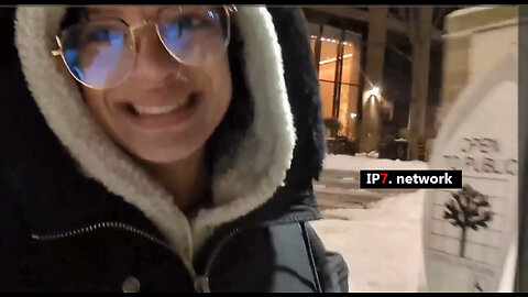 Larissa flexes her "Rich Bitch Tits" + calls out Scrubs Cat Abuse