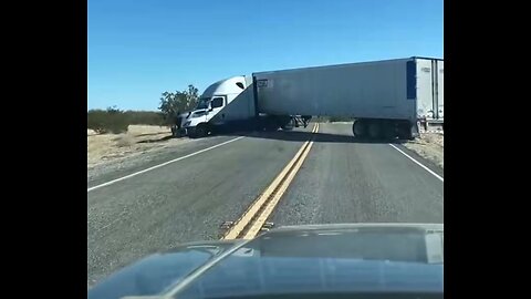 2 truck drivers who didn't speak English stuck because they didn't know truck had power divider