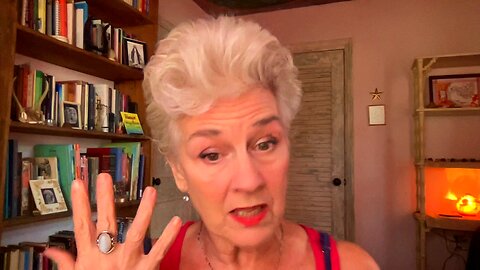 Lady Melody reads The Magician's Nephew-episode 5