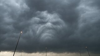 A face appears in the clouds! - GMS - Greatmillstone