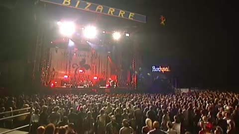 Stone Temple Pilots - Down (Bizarre Festival 2001) HD