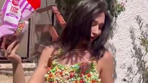 Ladislava Márkova (Lladislavaa): Popcorn Bikini & Creative Food Fashion | Viral Reel Art Trends