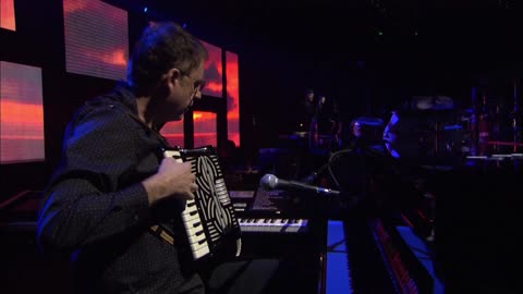 Tequila Sunrise - Eagles (live)