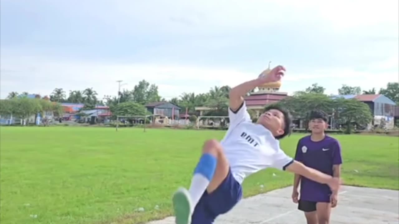 💥 Iwan Takraw