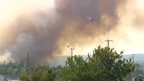 Firefighters battle wildfire near Canada's Halifax 08/13