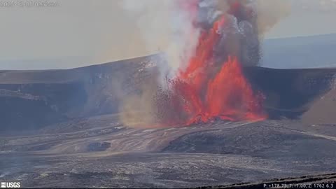 Enormous Lava Fountain Erupts At Kilauea