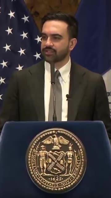 Terrifying sight as NYC Mayor Zohran Mamdani calls on America to look to ISLAM