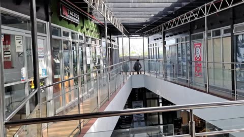 PASYAL TAYO SA GUN STORES DITO SA CRAME AREA