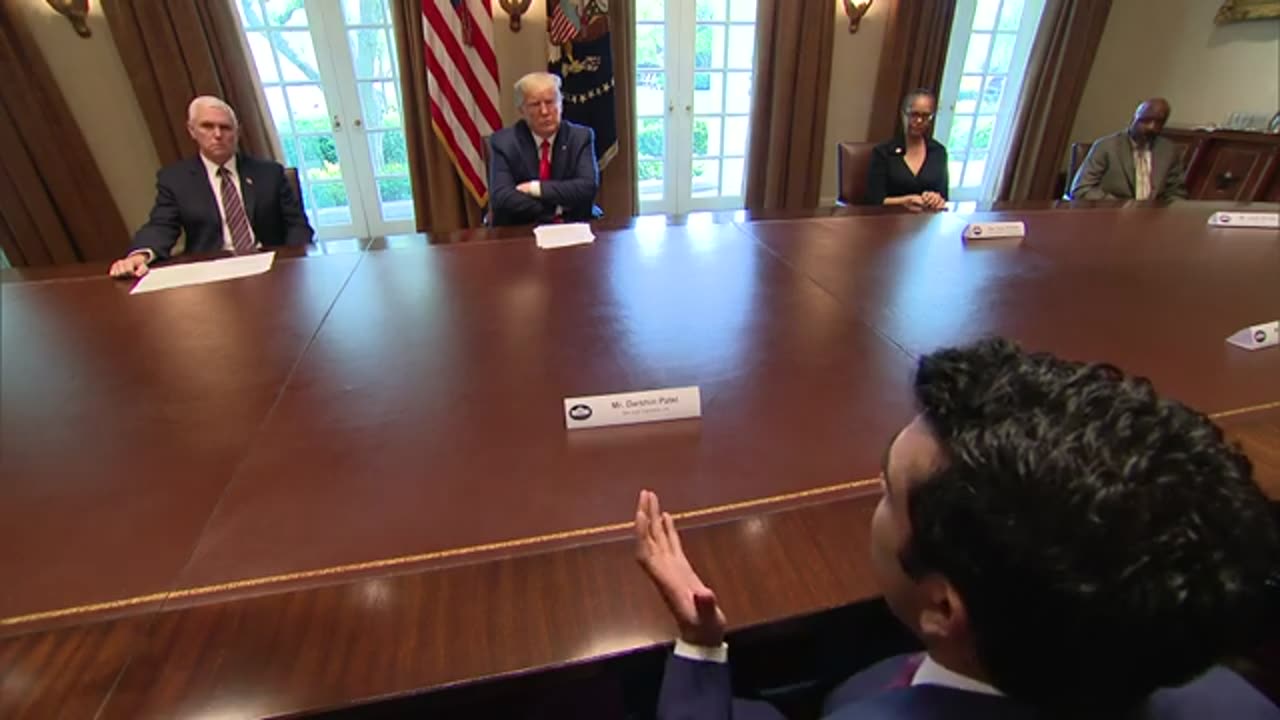 Trump meets with recovered COVID-19 patients