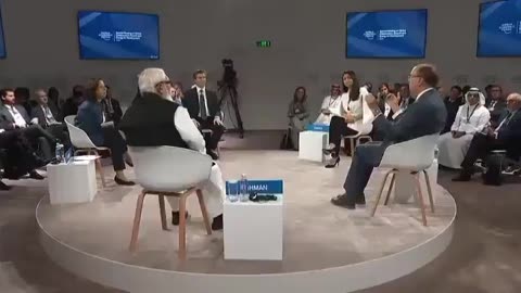 Larry Fink: AI Replaces People?