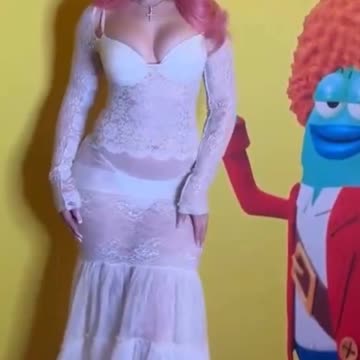 Ice Spice Stuns in See-Through Lace at SpongeBob Screening