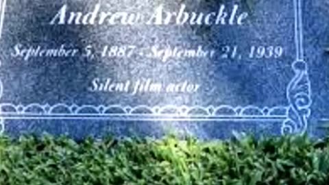 FAMOUS GRAVES - VOL. 466: FATTY ARBUCKLE