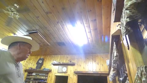 Zoom in upon light
