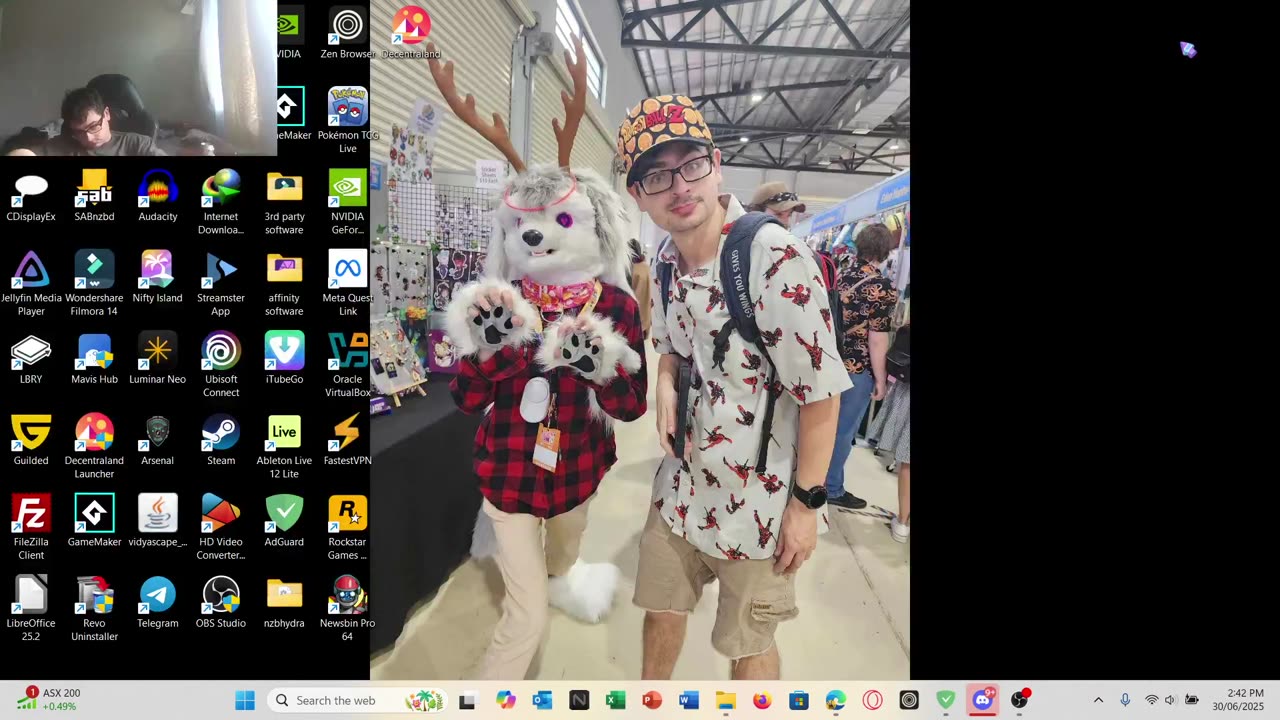 come watch me stuff like blockchain stuff or playing video games or stuff