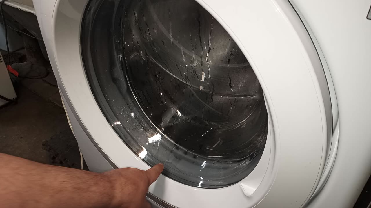 Leaky Washer Door Problem on Front Load Washers-Date: 11/5/2020