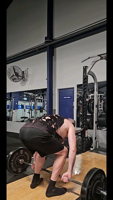 playing around with 60kg loaded on an oplypic bar