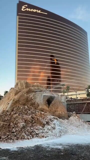 Las Vegas: The Strip has an exciting new tunnel.