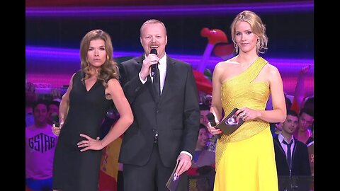 🔴 2011 Eurovision Song Contest Düsseldorf Final (French Comments by Laurent Boyer & Catherine Lara)
