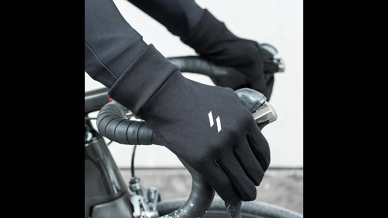 Winter Cycling Gloves with Grippy Palm, Touch-screen Compatible & WindBlock Fabric