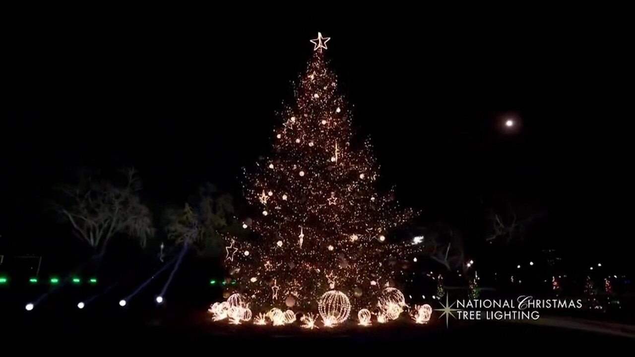POTUS and FLOTUS officially light the National Christmas Tree