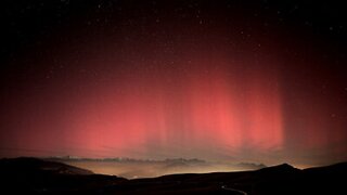 SPARKLING AURORAS in Italy - AURORA BOREALE SCINTILLANTE IN ITALIA - Novembre 2025