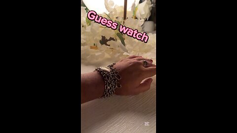 Guess watch looks very nice vintage