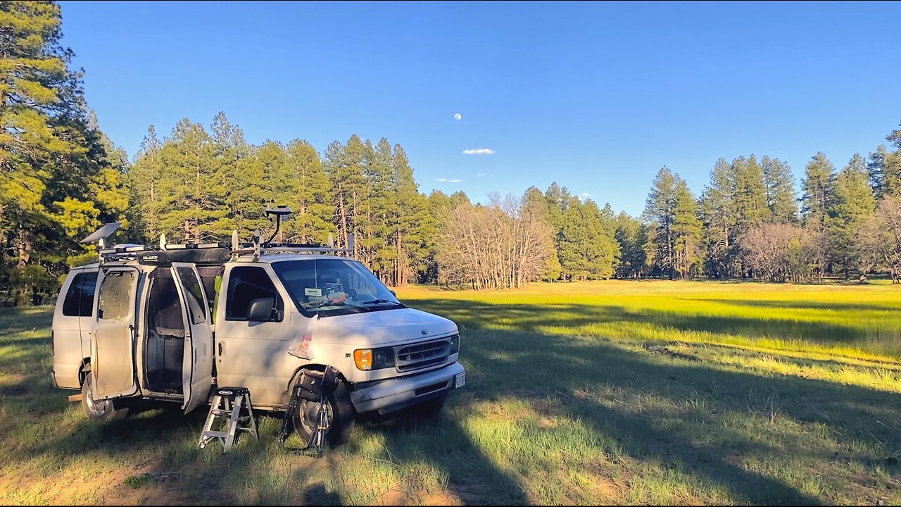 Van Life Group Camping: Epic Sunset Views