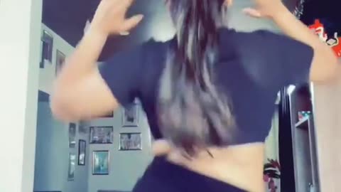 SL TikTok Girls Compilation dancing