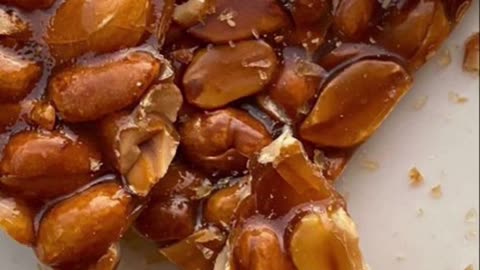 सर्दियों में मूंगफली और गुड़ साथ खाने के तीन ज़बरदस्त फायदेhealth #trend #short #facts #viral #reels