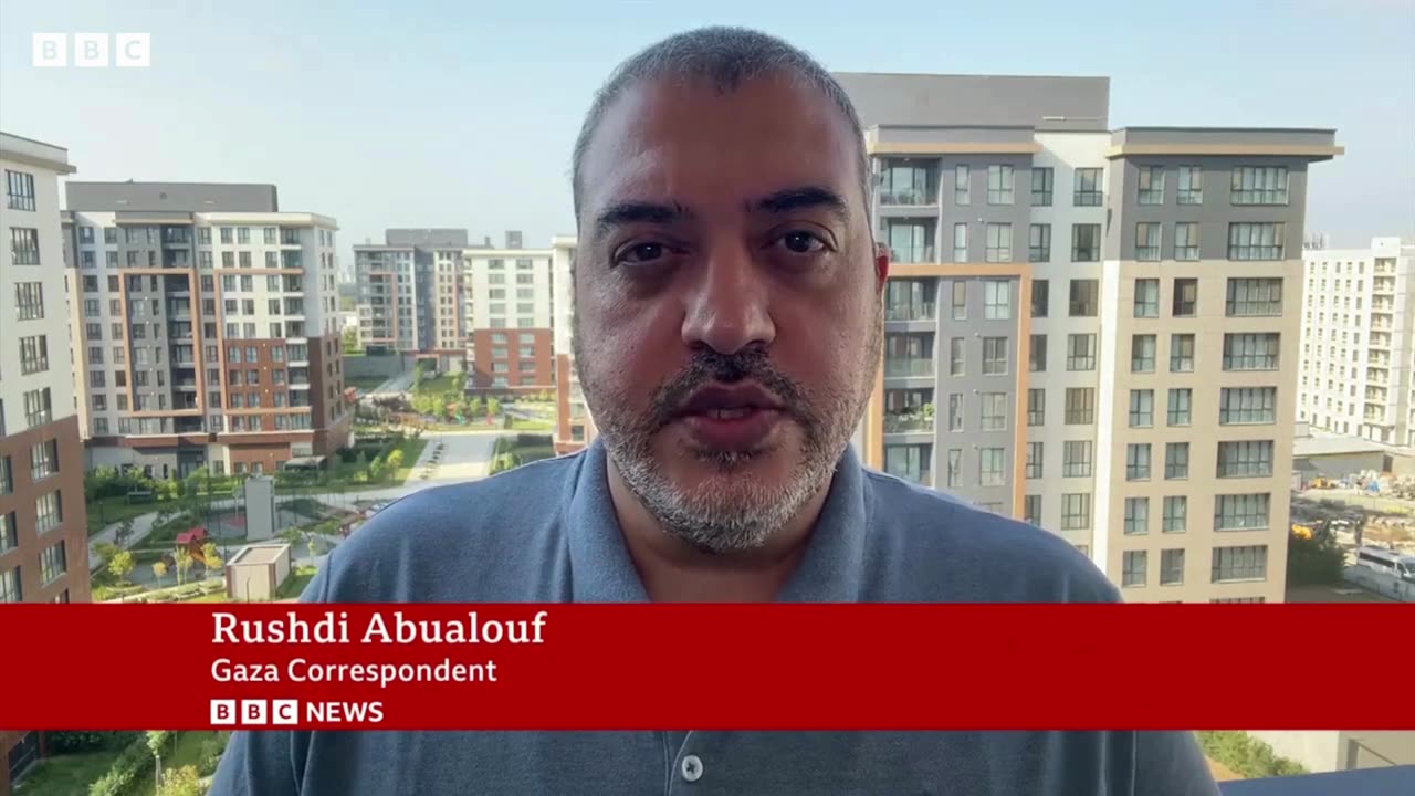 Israel begins 10-hour pause in military activity in Gaza | BBC News