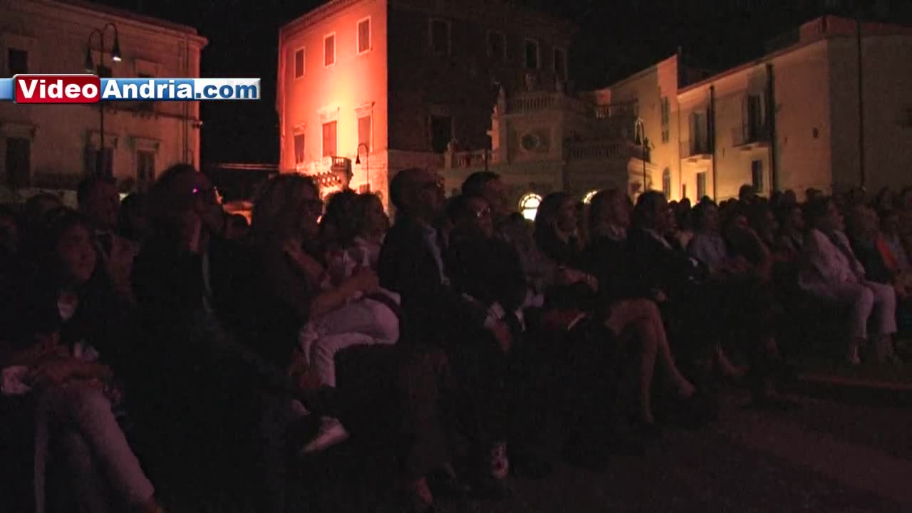 Andria: quando Ornella Vanoni cantò in Piazza Catuma